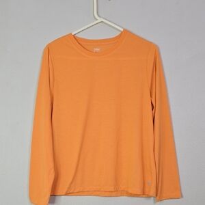 L L BEAN cool Max Long Sleeve Womans Top Size medium.